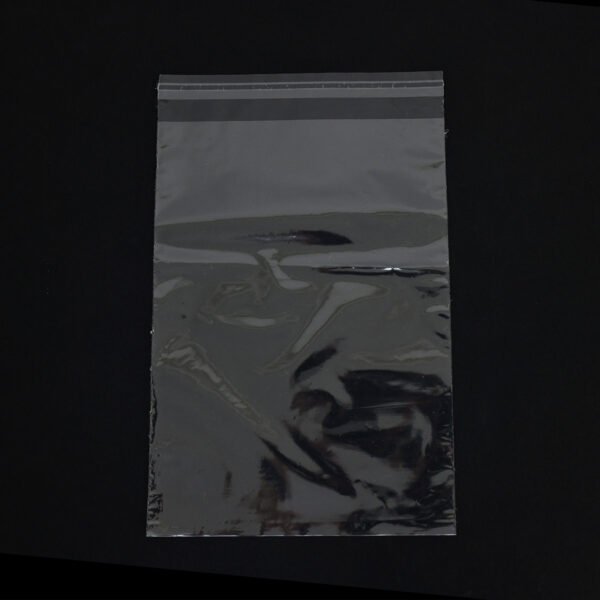 BOLSA DE POLIPROPILENO CRISTAL CON PEGAMENTO (50MIC)